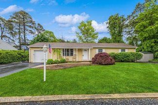 1624 10th Ave, Toms River, NJ 08757