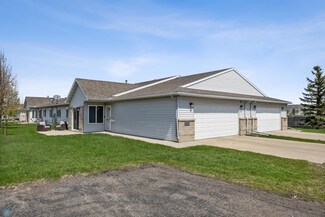 3616 7th St S, Moorhead, MN 56560