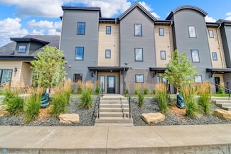 4162 Arthur Dr, Fargo, ND 58104