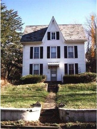 9627 Easton Rd, Kintnersville, PA 18930