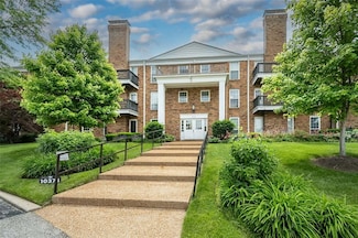 10374 Chimney Rock Dr Unit 11, Saint Louis, MO 63146