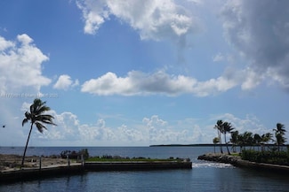 11 Old State Rd, Key Largo, FL 33037