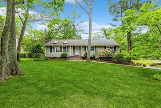32 Lower Cross, Shoreham, NY 11786