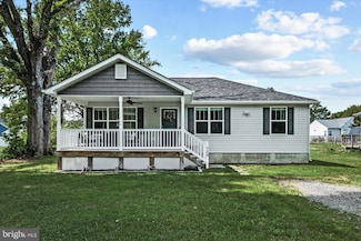 129 Brooks Dr, Colonial Beach, VA 22443