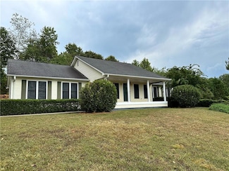 1793 Gene Nix Rd, Cleveland, GA 30528