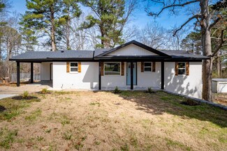 2920 Bonnie Ln, Little Rock, AR 72206