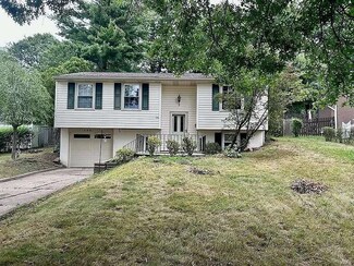 406 Cottonwood Dr, Oakdale, PA 15071
