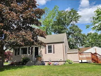 12 Hart Place, Plainville, CT 06062