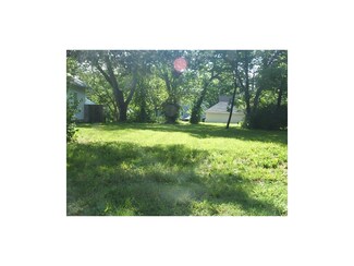 606 S Buckeye St, Iola, KS 66749