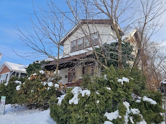1114 Hall St SE, Grand Rapids, MI 49507