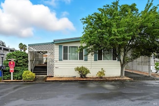 37 Magnolia Dr, Calistoga, CA 94515