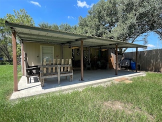 8860 State Highway 71, El Campo, TX 77437