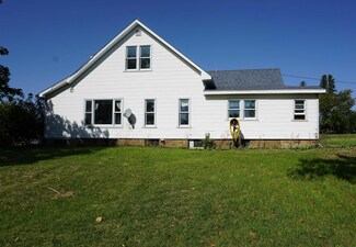 3350 Oaks Ave, Laurel, IA 50141