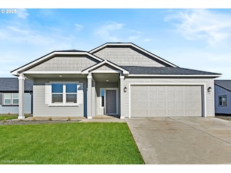 5284 Cedar View Dr, Springfield, OR 97478