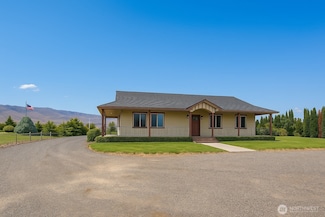 650 Vanwell St, East Wenatchee, WA 98802