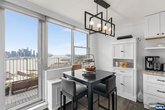 6040 Boulevard E Unit 18c, West New York, NJ 07093