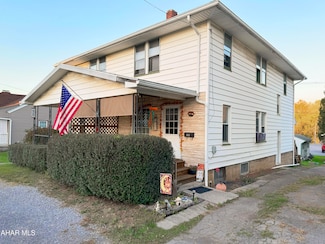 918/920 Yellow Springs Dr, Williamsburg, PA 16693