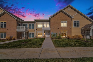 621 Woodland Dr, Dexter, MI 48130