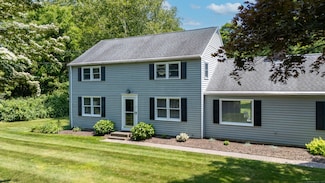 65 Boston Post Rd, Old Lyme, CT 06371
