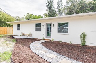 5545 61st St N, Saint Petersburg, FL 33709