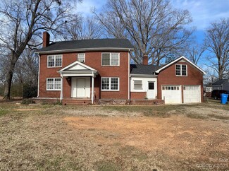 1221 Pou St, Albemarle, NC 28001