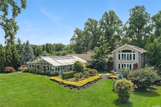 293 Great River Rd, Great River, NY 11739