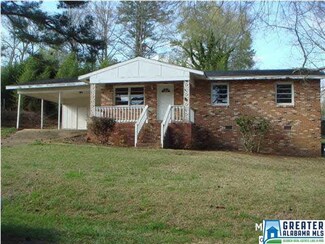 1211 Edgewood Dr, Weaver, AL 36277