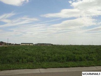 612 Andrew St, Marshall, MN 56258