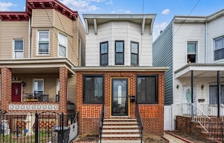 88-23 75th St, Woodhaven, NY 11421