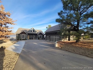 180 Channel Rd, Eufaula, OK 74432