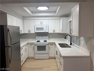 4770 Topaz St Unit 18, Las Vegas, NV 89121
