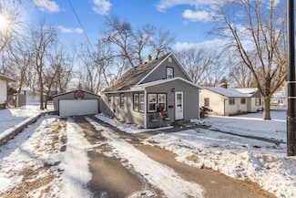 221 6th Ave N, Sauk Rapids, MN 56379