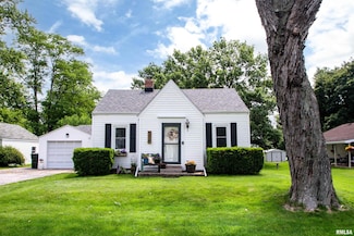 202 Esser St, Washington, IL 61571