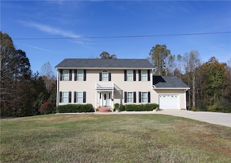 120 Henry Ave, Seneca, SC 29678