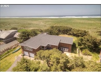 89728 Ocean Dr, Warrenton, OR 97146