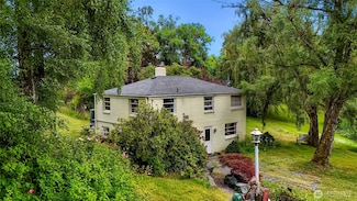 888 Marine Dr, Bellingham, WA 98225