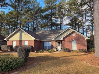 153 Red Roan Rd, Hattiesburg, MS 39402