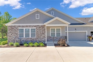 11961 S Tallgrass Dr Unit 403, Olathe, KS 66061