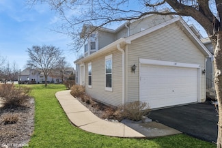 187 Woodland Cir Unit 80, North Aurora, IL 60542