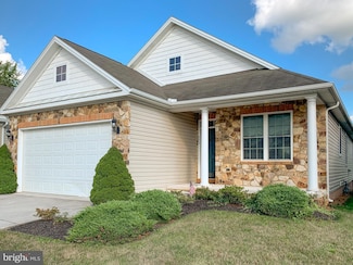 602 Clubside Dr Unit 404, Taneytown, MD 21787