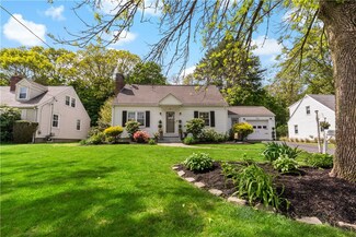 30 Indian Rd, Riverside, RI 02915