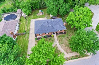 5736 Booth Ave, Kansas City, MO 64129