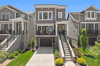 717 W 44th Terrace, Kansas City, MO 64111