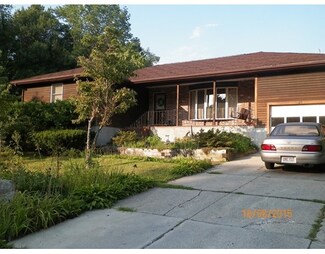25 Garrison Ave, Worcester, MA 01606