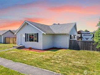 405 Calistoga St W, Orting, WA 98360