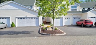 29 Alpine Way Unit D29, North Smithfield, RI 02896