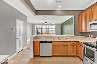 7463 Red Crane Ln, Jacksonville, FL 32256