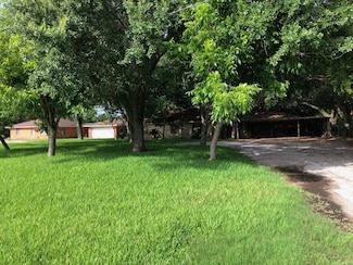 719 Burney Rd, Sugar Land, TX 77498