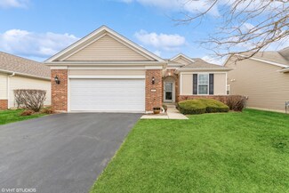 857 Cascade Falls Dr, Elgin, IL 60124