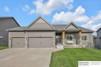 14807 S 24th St, Bellevue, NE 68123